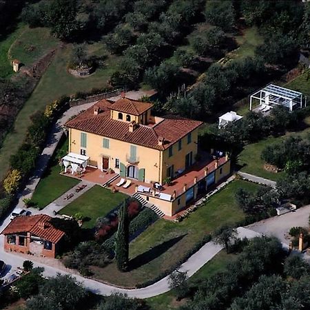 Il Campano Apartment กอลโลดี ภายนอก รูปภาพ