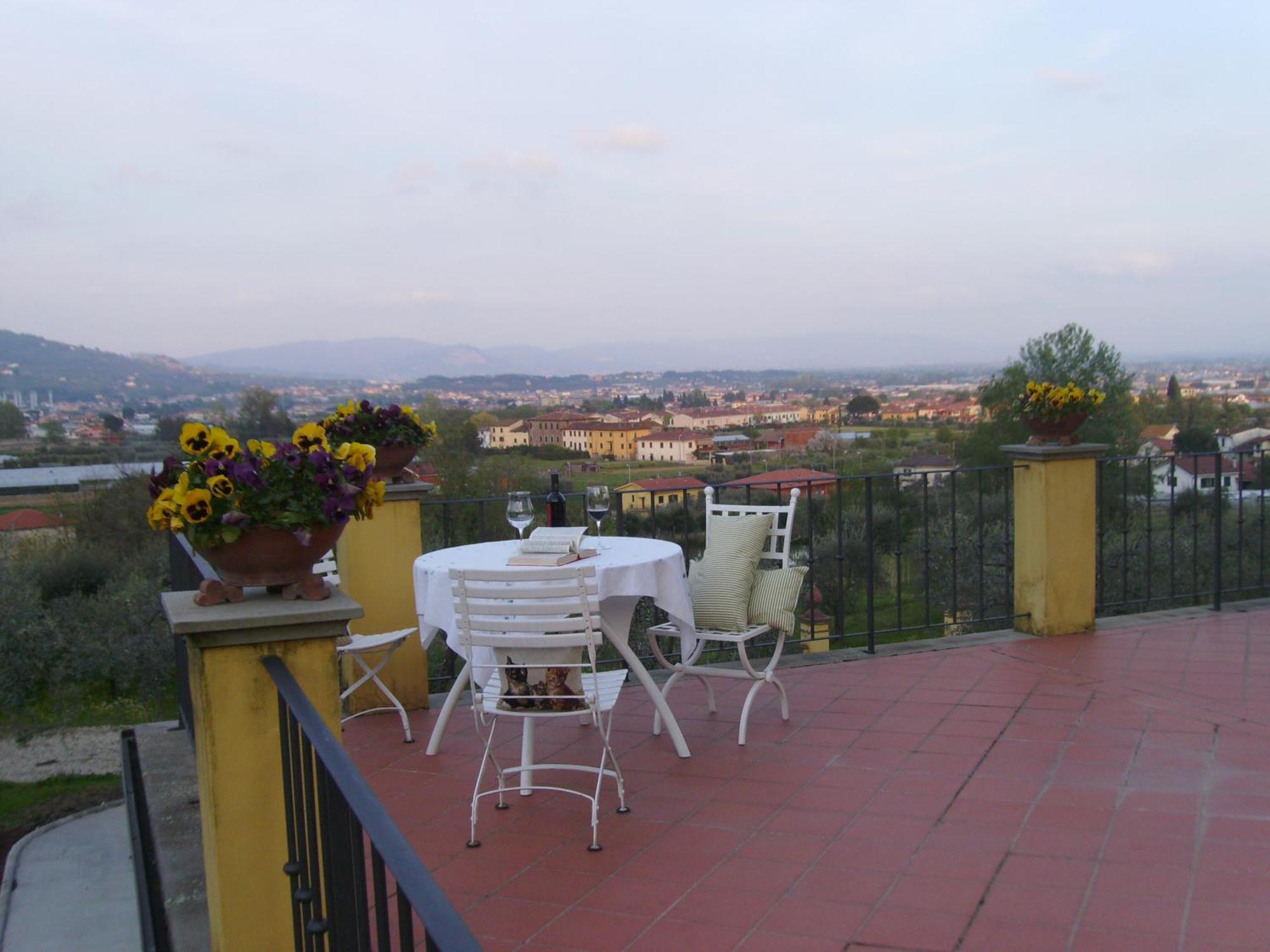 Il Campano Apartment กอลโลดี ภายนอก รูปภาพ