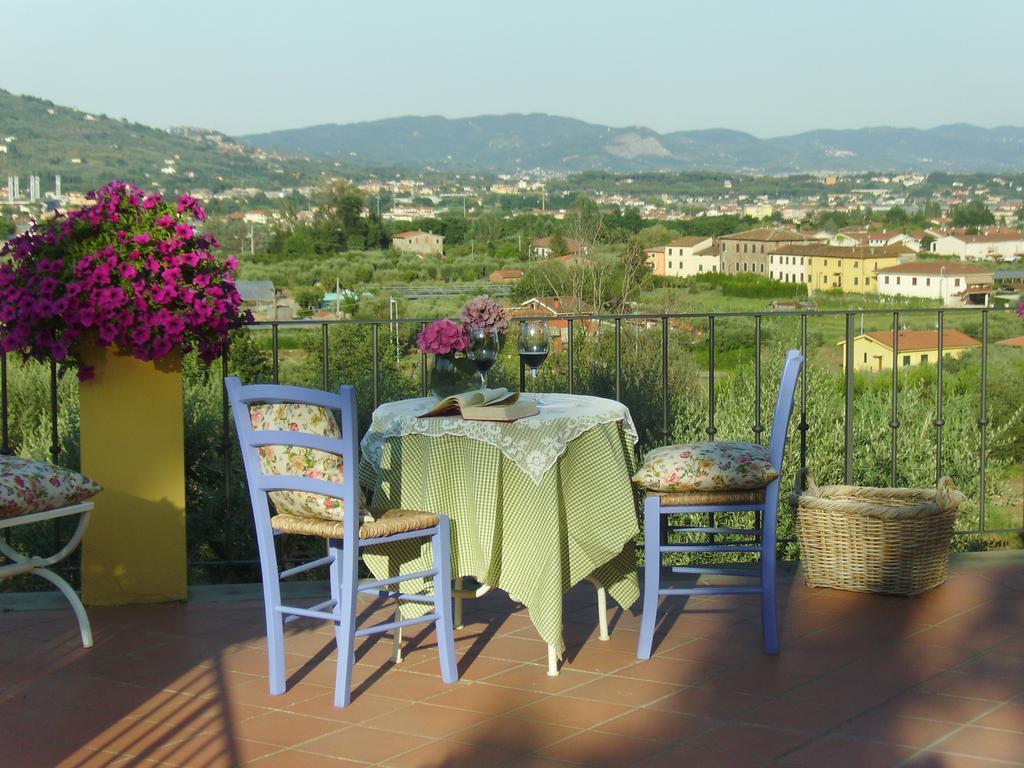 Il Campano Apartment กอลโลดี ภายนอก รูปภาพ