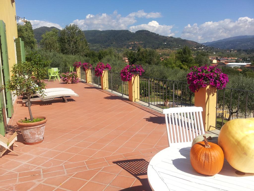 Il Campano Apartment กอลโลดี ภายนอก รูปภาพ