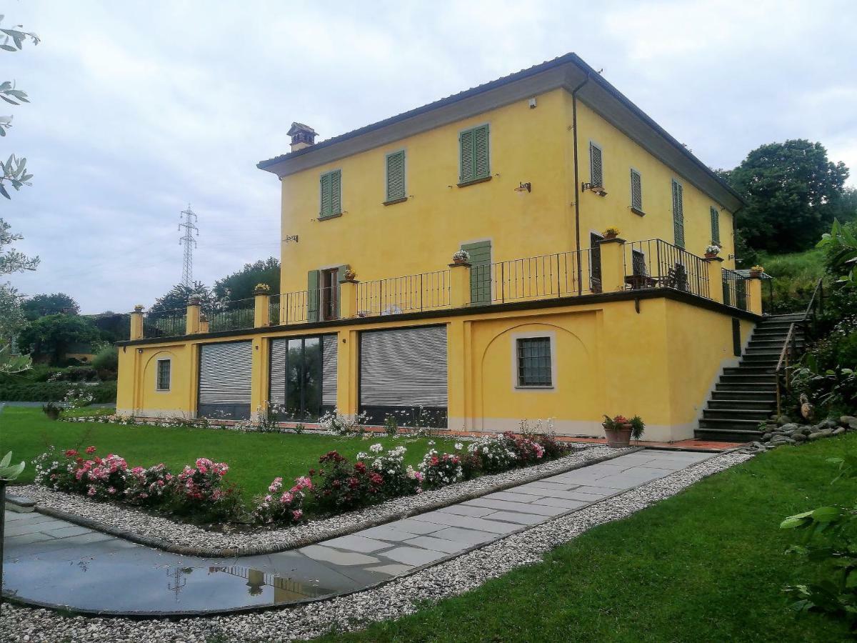 Il Campano Apartment กอลโลดี ภายนอก รูปภาพ